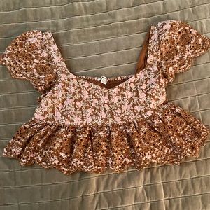 American Eagle flowy crop top 🤎